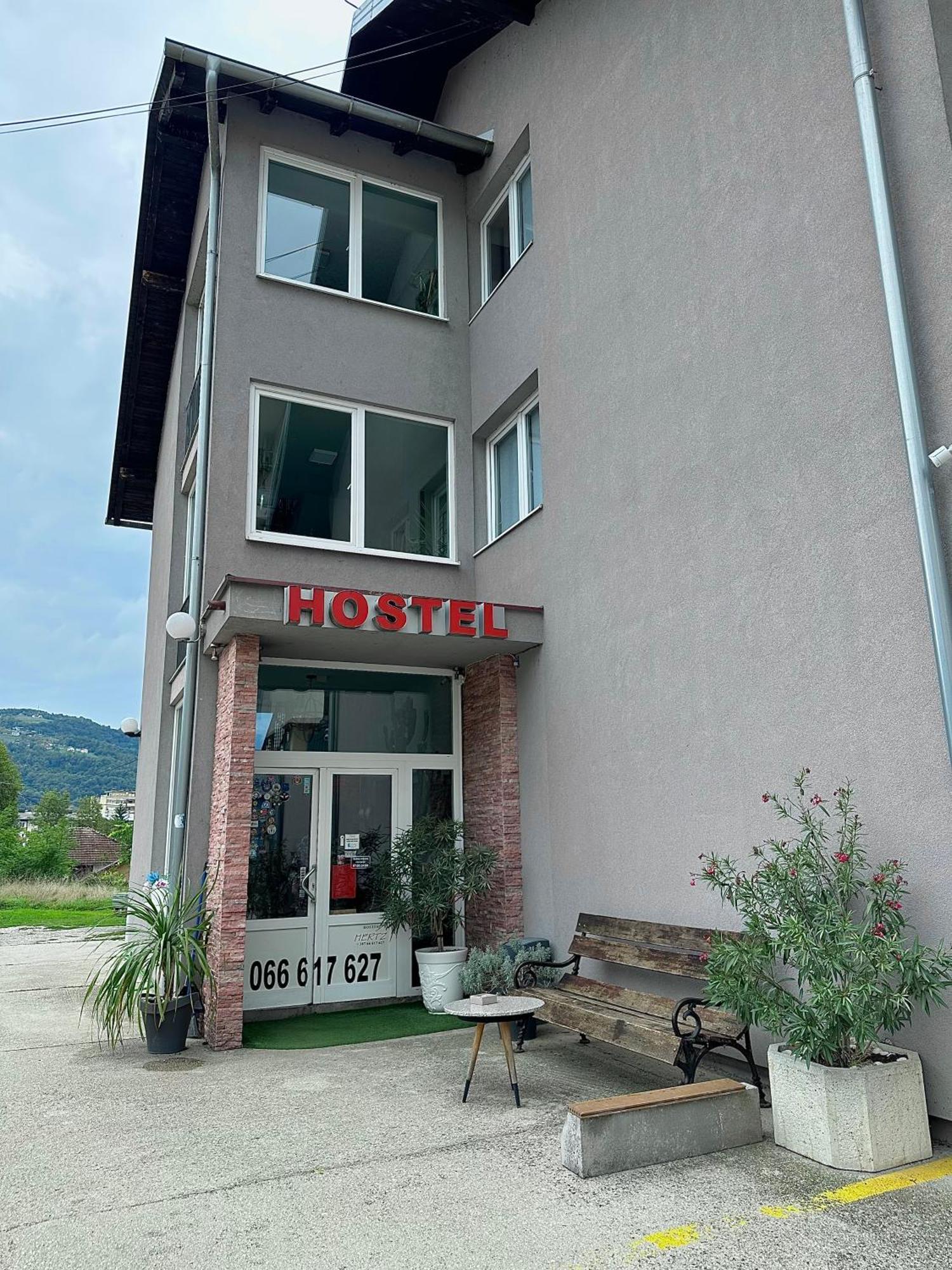 Hostel Herz Banja Luka Luaran gambar