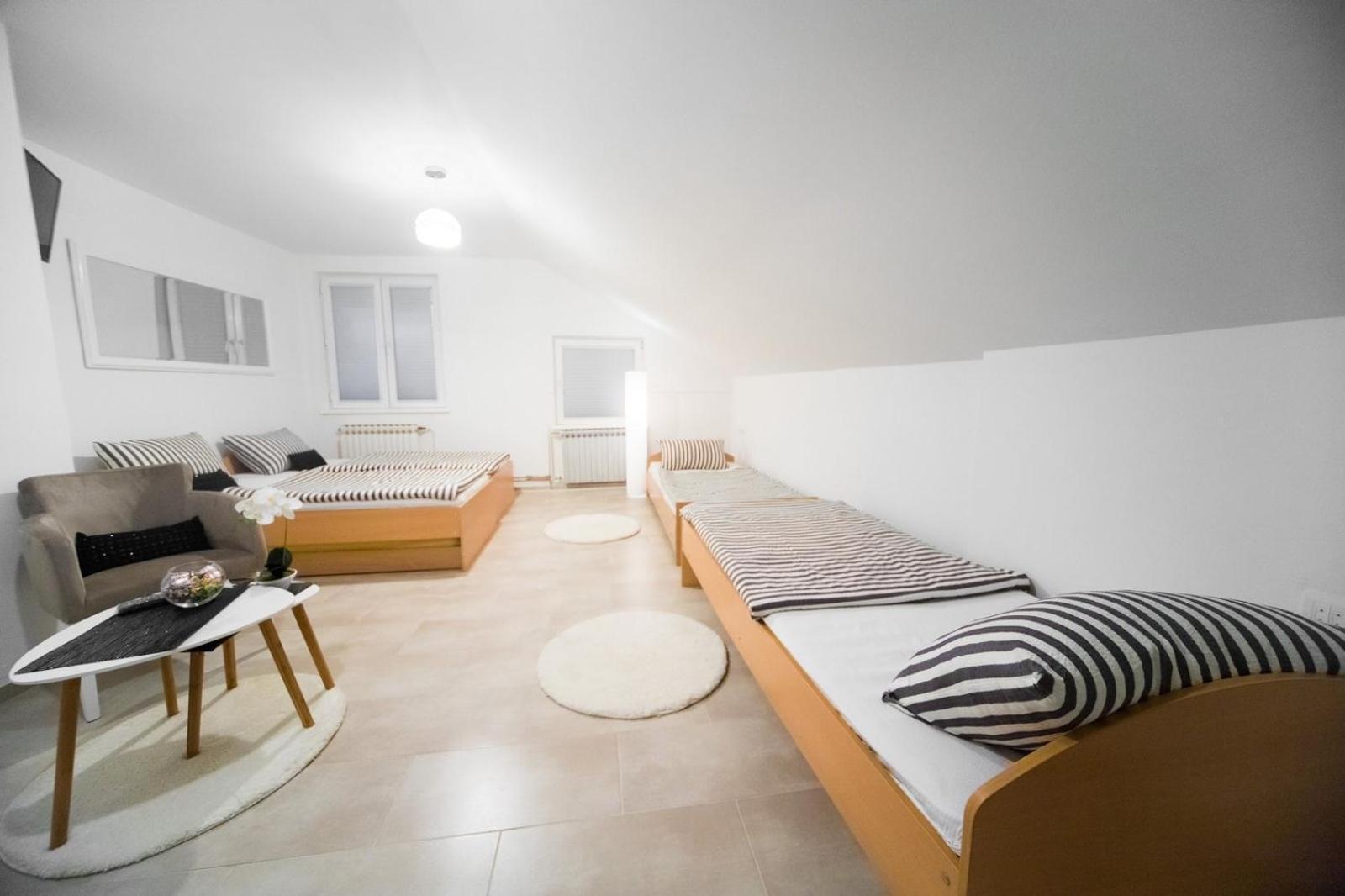 Hostel Herz Banja Luka Luaran gambar