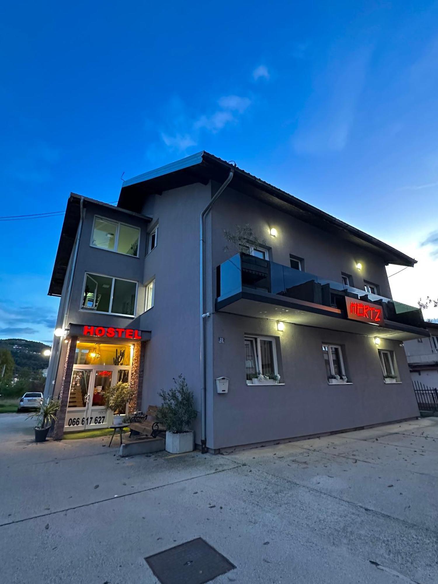 Hostel Herz Banja Luka Luaran gambar